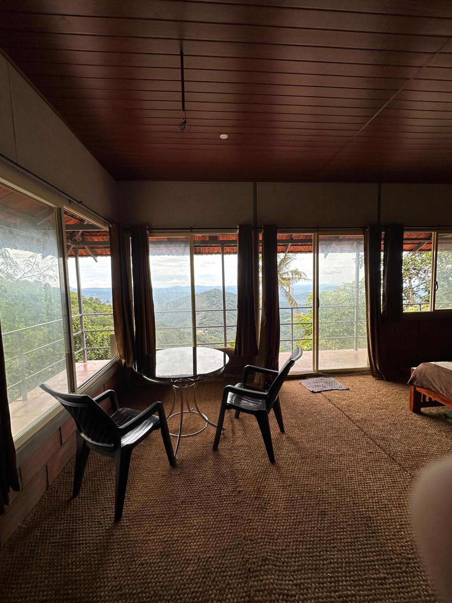 Sunset Valley Kerala Pool Resort - Serene Natural Forest Cottage Stay In Idukki With Sunrise & Sunset Panoramas, Natural Streams & Tranquil Summer Evenings Pīrmed Exteriér fotografie