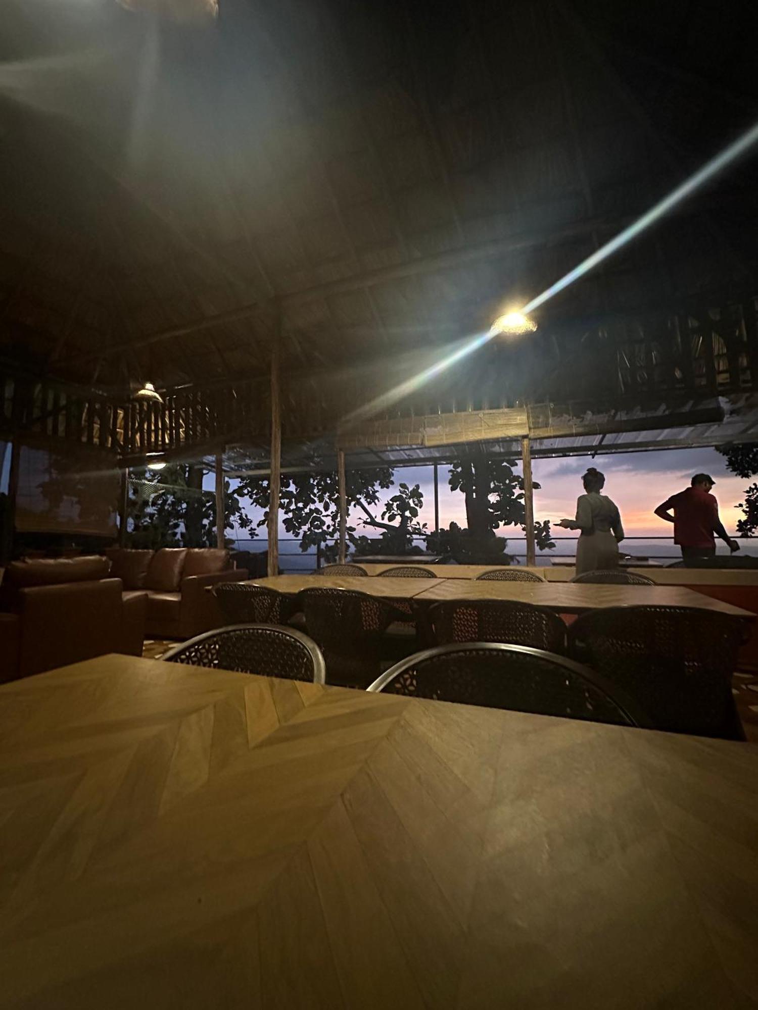 Sunset Valley Kerala Pool Resort - Monsoon Forest Cottage Stay In Idukki With Private Waterfalls, Natural Streams & Breathtaking Views Pīrmed Exteriér fotografie