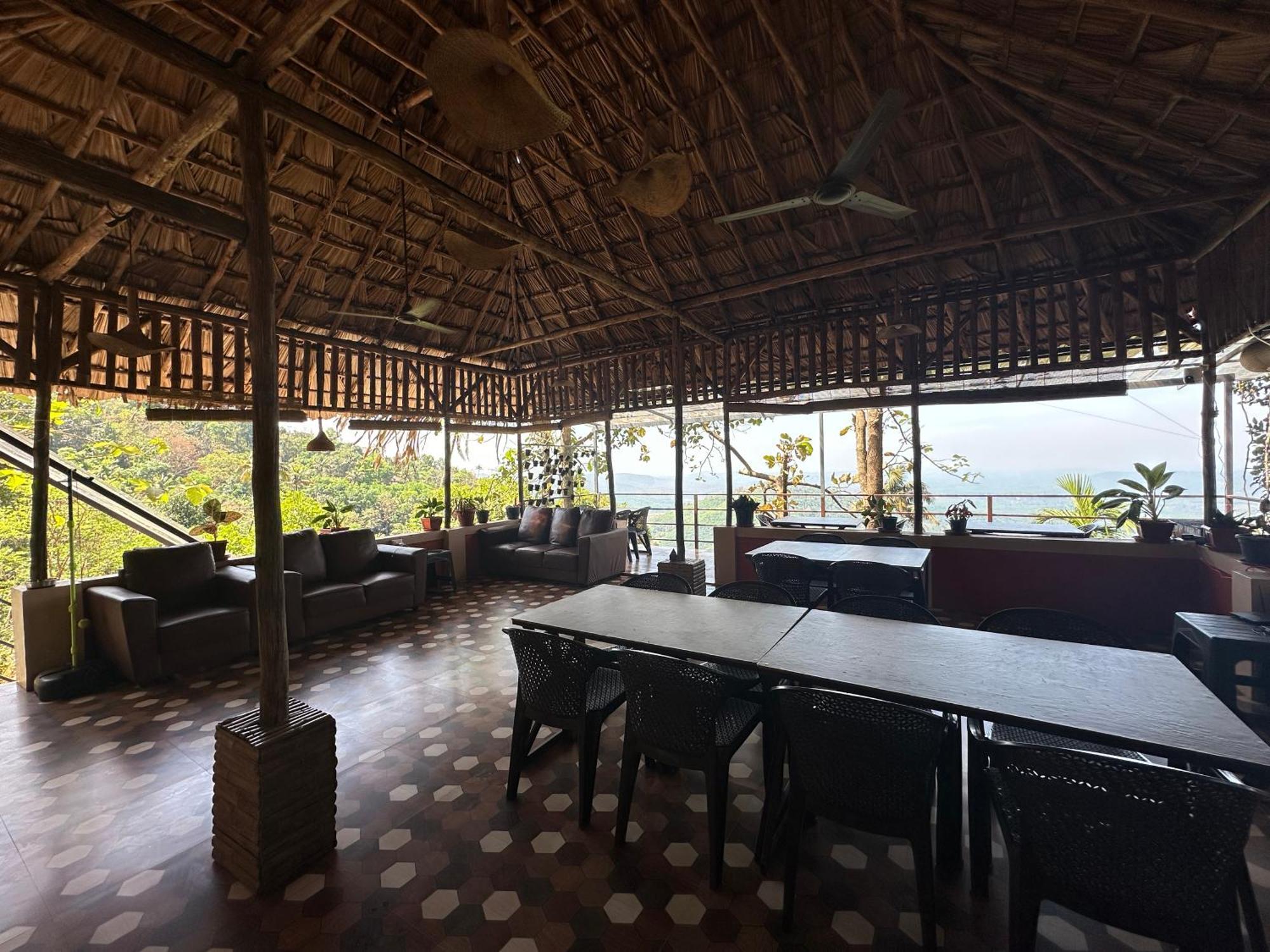 Sunset Valley Kerala Pool Resort - Serene Natural Forest Cottage Stay In Idukki With Sunrise & Sunset Panoramas, Natural Streams & Tranquil Summer Evenings Pīrmed Exteriér fotografie