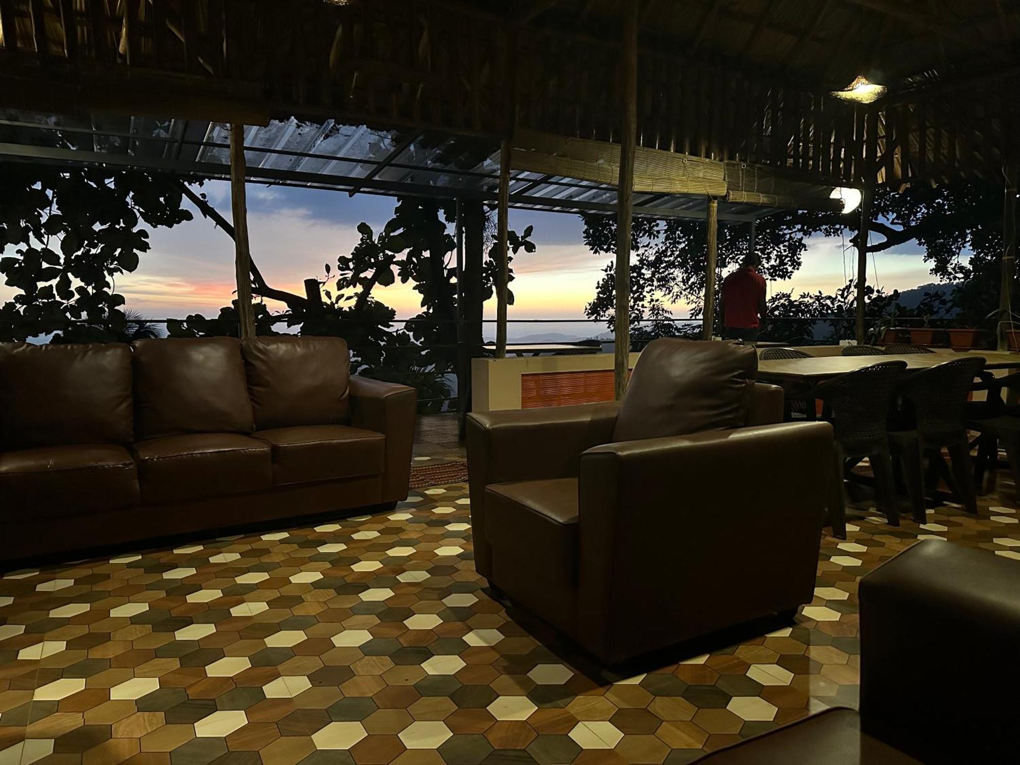 Sunset Valley Kerala Pool Resort - Serene Natural Forest Cottage Stay In Idukki With Sunrise & Sunset Panoramas, Natural Streams & Tranquil Summer Evenings Pīrmed Exteriér fotografie