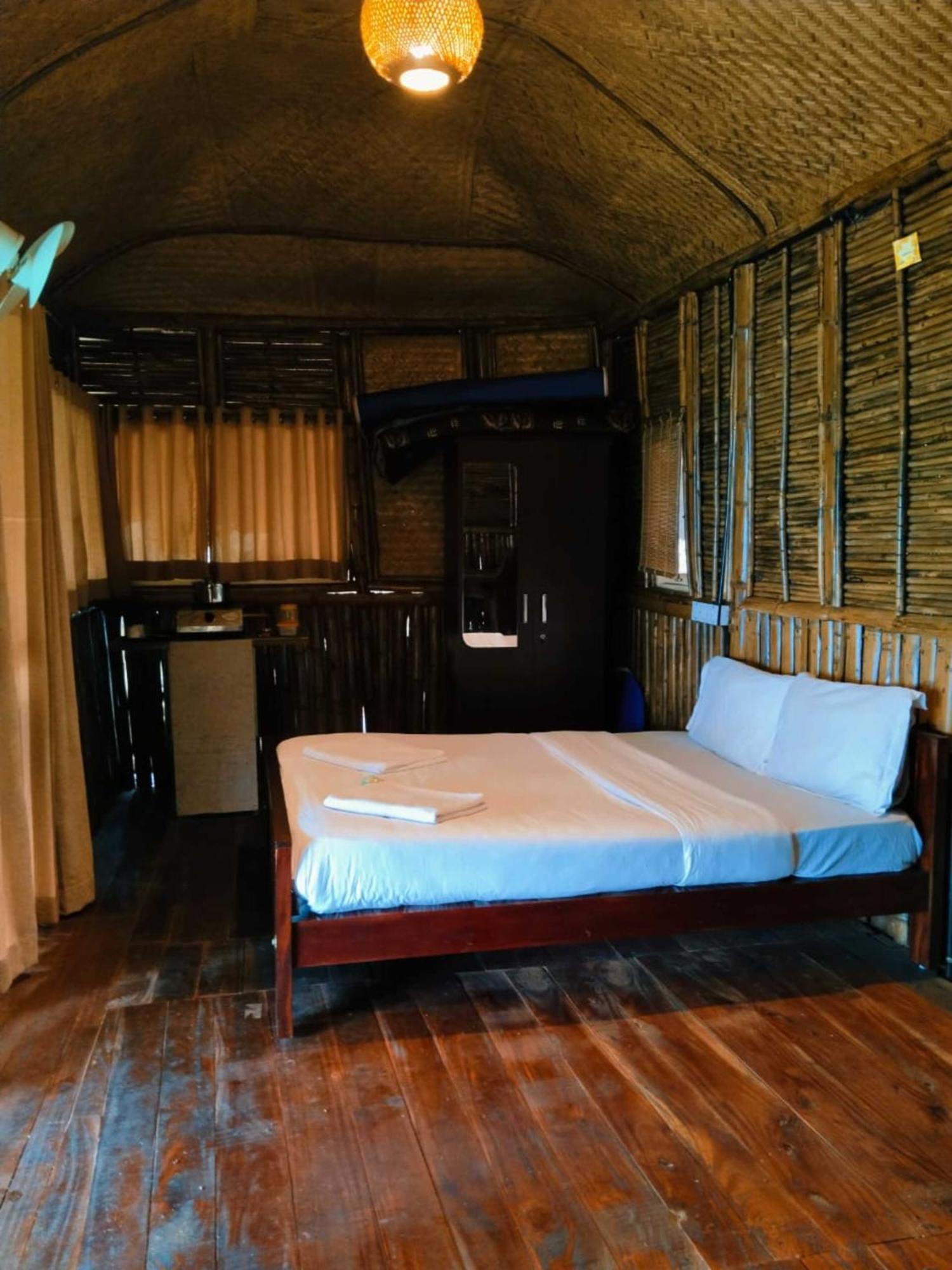 Sunset Valley Kerala Pool Resort - Monsoon Forest Cottage Stay In Idukki With Private Waterfalls, Natural Streams & Breathtaking Views Pīrmed Exteriér fotografie
