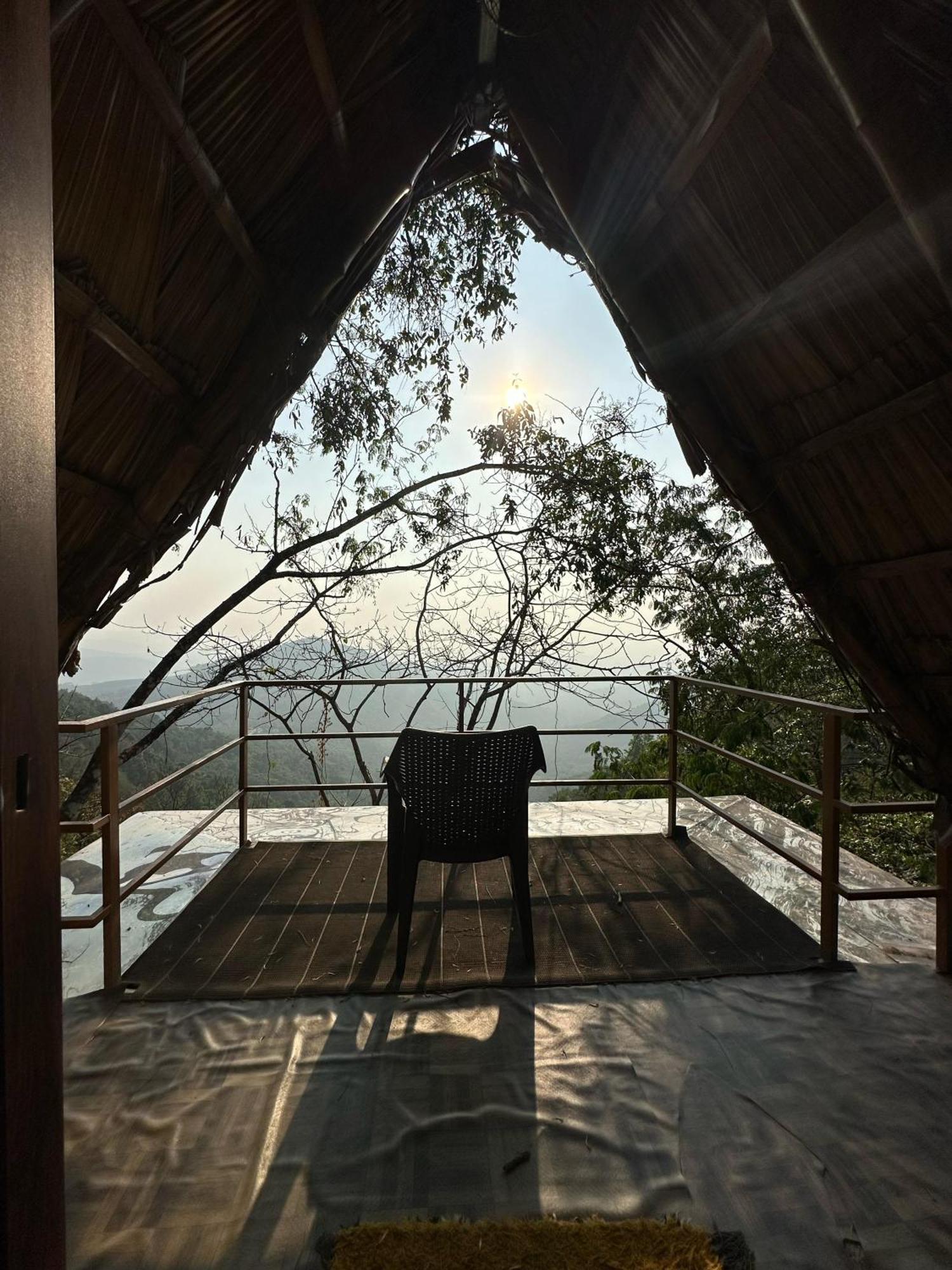 Sunset Valley Kerala Pool Resort - Serene Natural Forest Cottage Stay In Idukki With Sunrise & Sunset Panoramas, Natural Streams & Tranquil Summer Evenings Pīrmed Exteriér fotografie