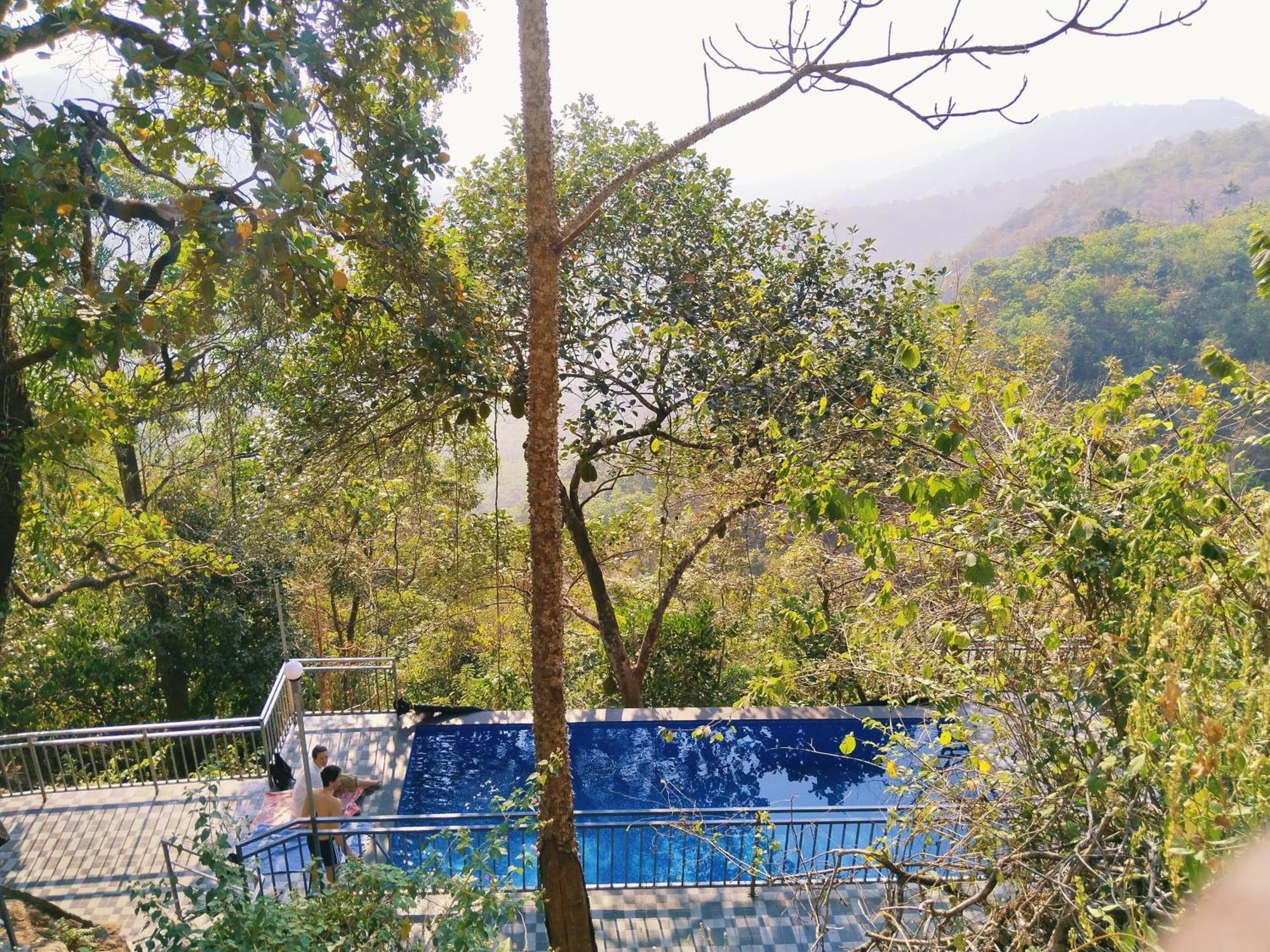 Sunset Valley Kerala Pool Resort - Serene Natural Forest Cottage Stay In Idukki With Sunrise & Sunset Panoramas, Natural Streams & Tranquil Summer Evenings Pīrmed Exteriér fotografie
