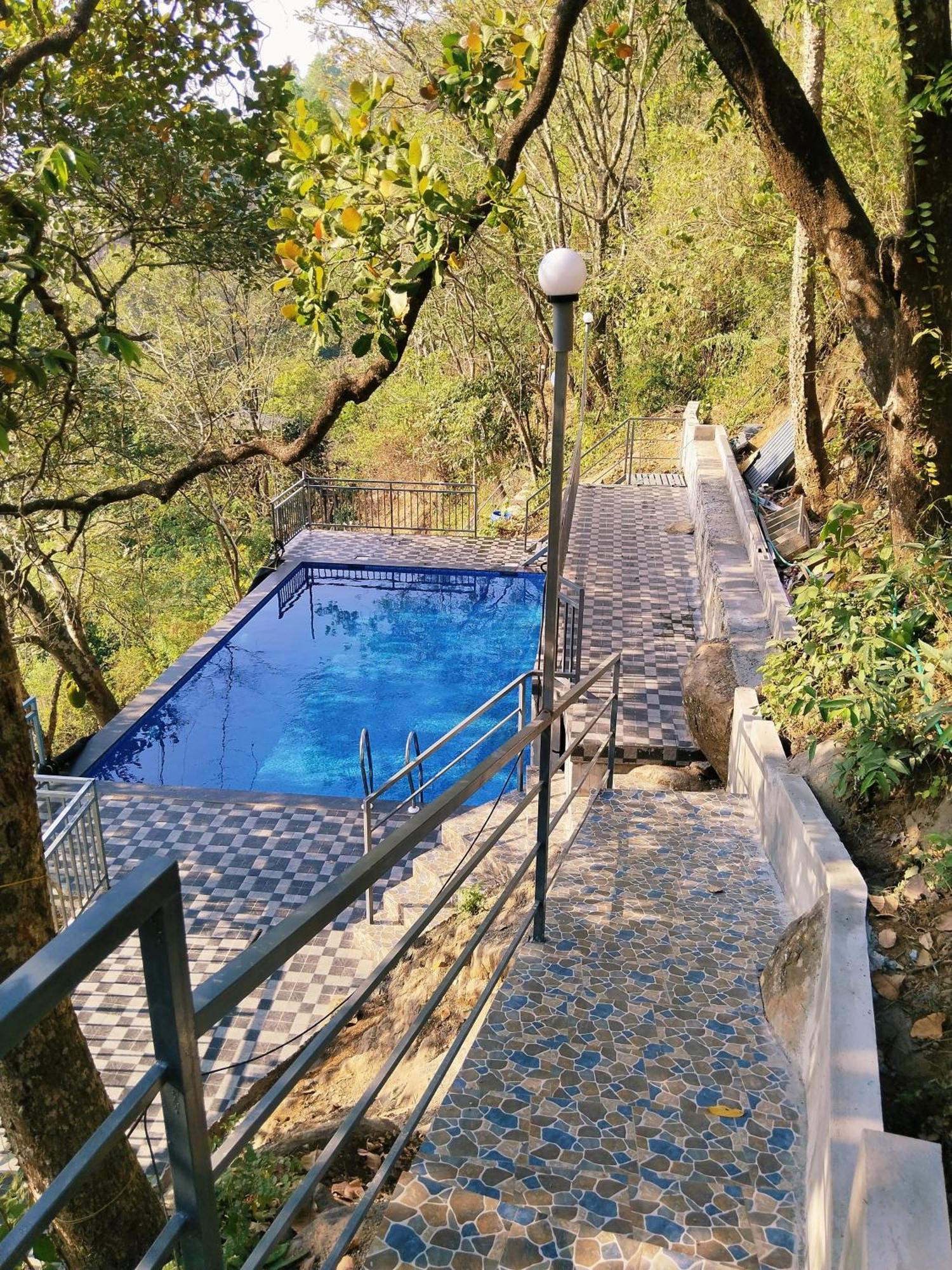 Sunset Valley Kerala Pool Resort - Serene Natural Forest Cottage Stay In Idukki With Sunrise & Sunset Panoramas, Natural Streams & Tranquil Summer Evenings Pīrmed Exteriér fotografie