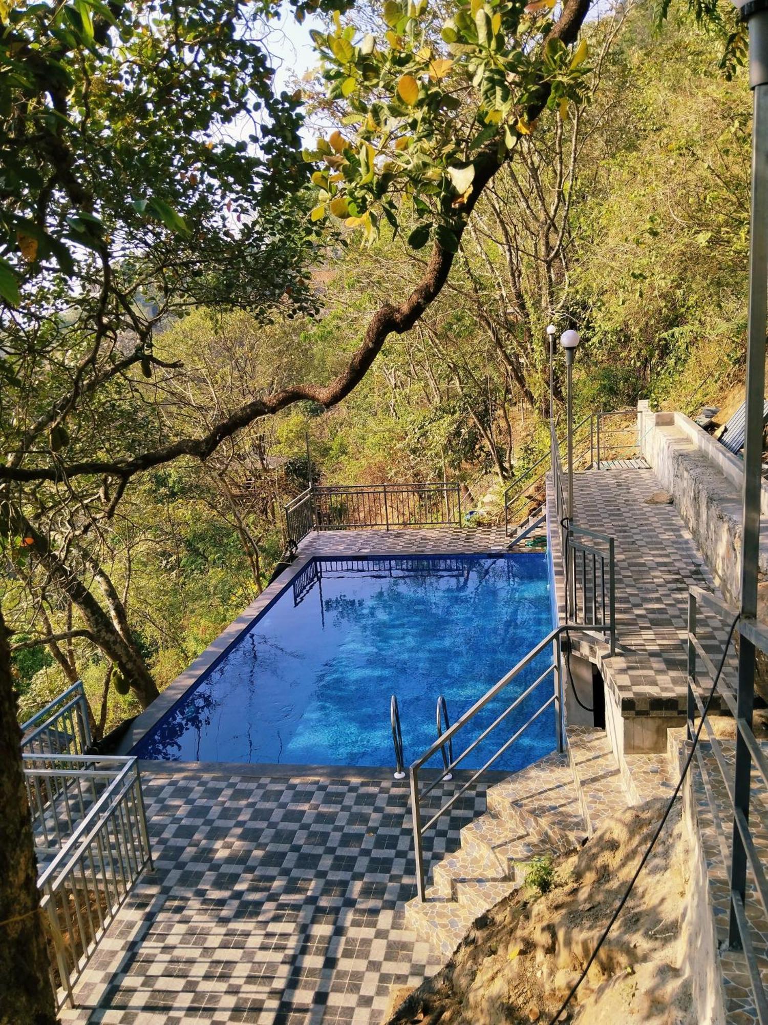 Sunset Valley Kerala Pool Resort - Serene Natural Forest Cottage Stay In Idukki With Sunrise & Sunset Panoramas, Natural Streams & Tranquil Summer Evenings Pīrmed Exteriér fotografie