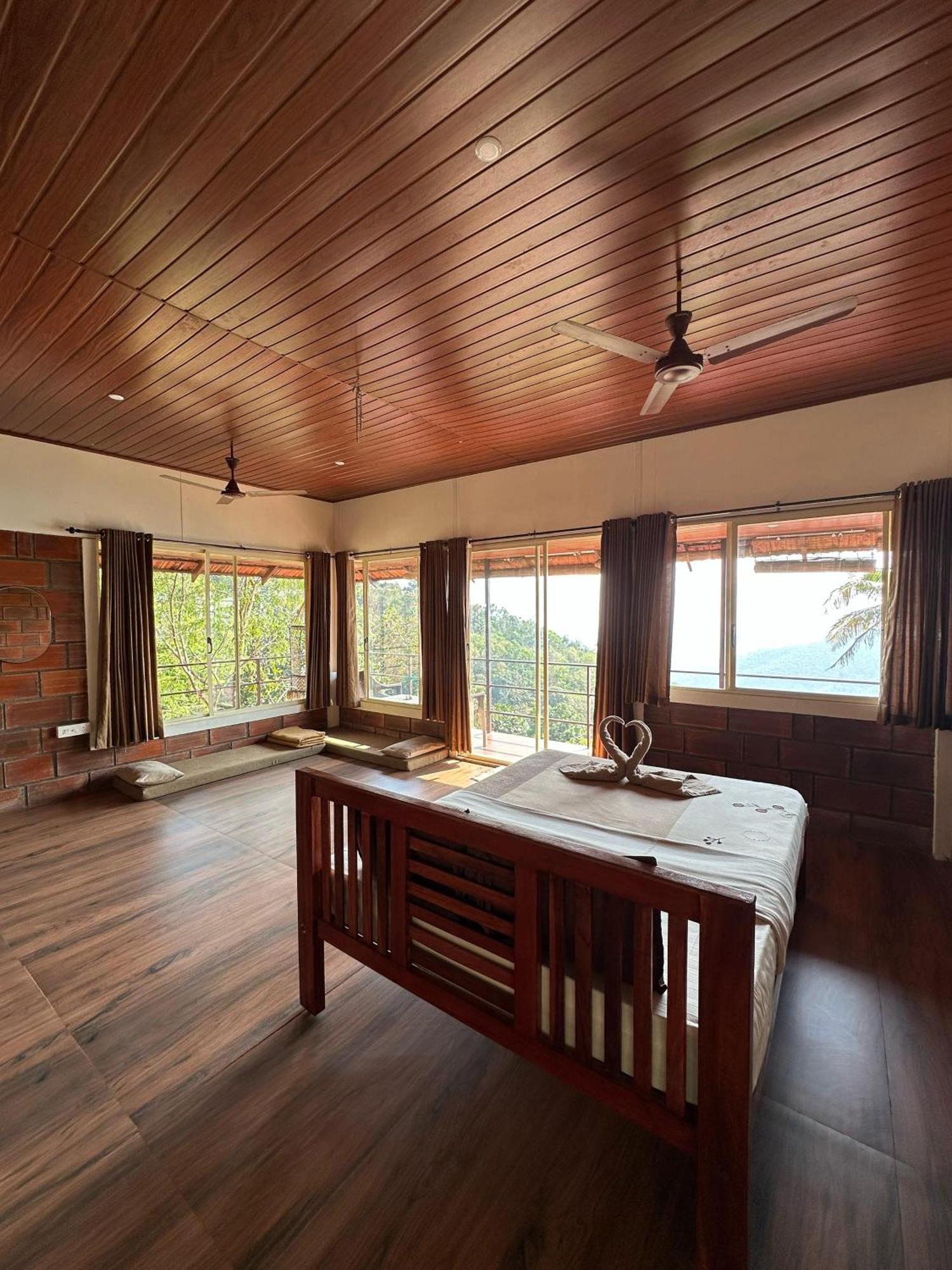 Sunset Valley Kerala Pool Resort - Serene Natural Forest Cottage Stay In Idukki With Sunrise & Sunset Panoramas, Natural Streams & Tranquil Summer Evenings Pīrmed Exteriér fotografie